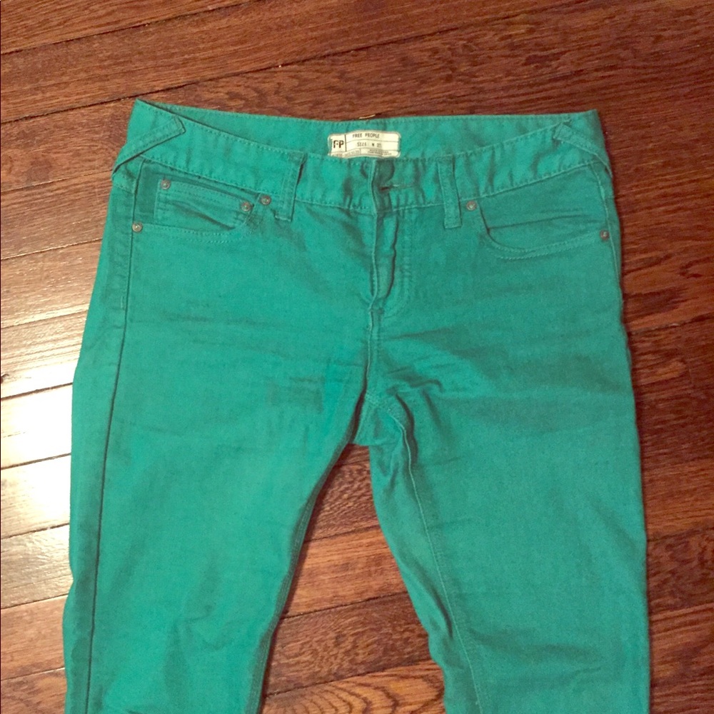 Free people green ankle jeans size 27